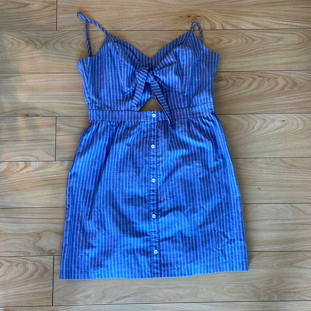 Blue and white striped dress with cut out in the front! Size XS